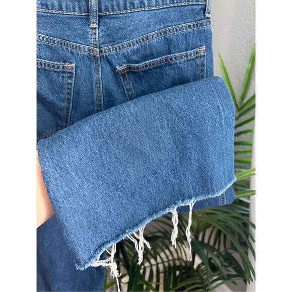 Cello Jeans Women's Juniors High Rise Wide Leg Gaucho Flare Culotte Denim size 3 - Picture 7 of 8